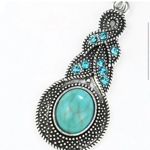 Bohemian Vintage Style Turquoise Color Dangle Earrings - Picture 3 of 5